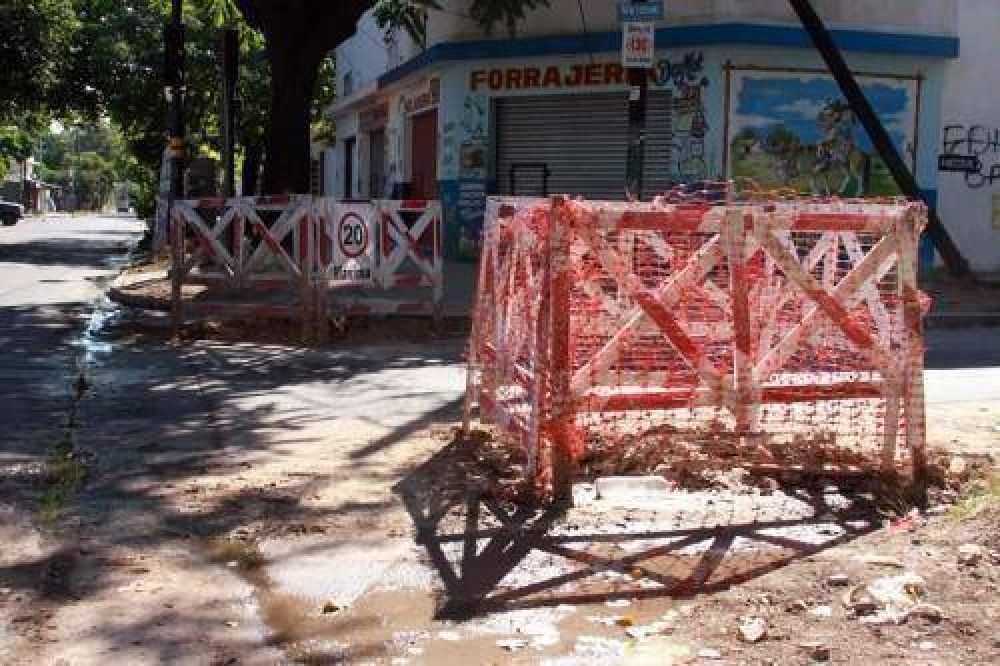 LOMAS DE ZAMORA  Avanza la primera etapa de obras de cloacas en Temperley y San Jos�