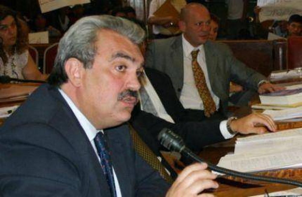 Rosso: �Los concejales del radicalismo defienden los intereses de los empresarios�