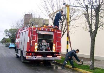 M�s incendios de pastizales obligan a salidas de los Bomberos