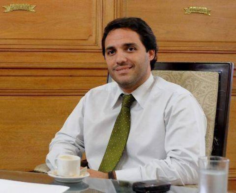 Despedida del 2010 Mincarelli: �Aspiro a seguir trabajando, que Berisso crezca con progreso y desarrollo�