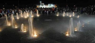 Multitud en la inauguraci�n del Parque �Senador Lara�