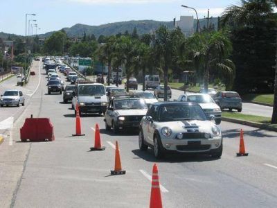 Explotaron los balnearios y colaps� la autopista durante el fin de semana 