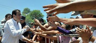 El gobernador Zamora destac� la fiesta popular de San Esteban 