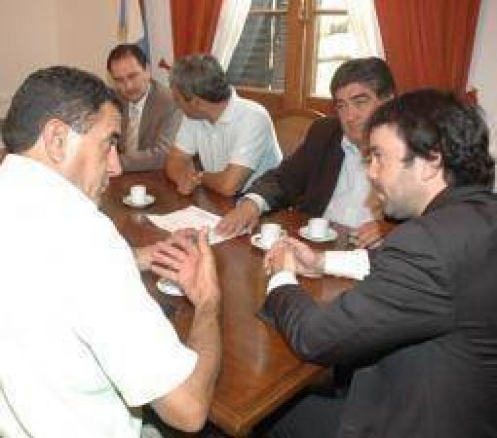 El Ejecutivo trabaja contra reloj para prorrogar un programa nacional clave