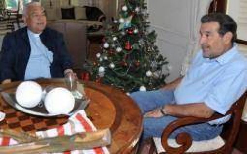 Beder Herrera estuvo reunido con el pol�mico obispo Fabriciano Sigampa