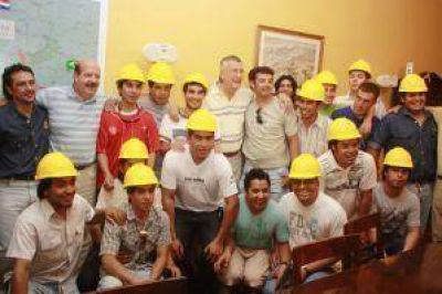 Llegaron a Calingasta los salarios del oro 