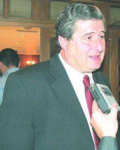 Duro cuestionamiento de Conti a la permanencia bloquista en el FpV