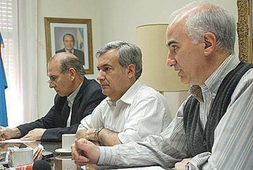 Presupuesto: Torroba incluy� un auxilio de $11 millones del gobierno provincial