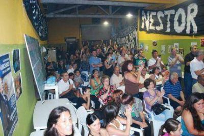 El Movimiento Peronista Revolucionario hizo su cena de fin de a�o