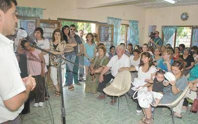 Gabriel Salazar present� su plataforma pol�tica