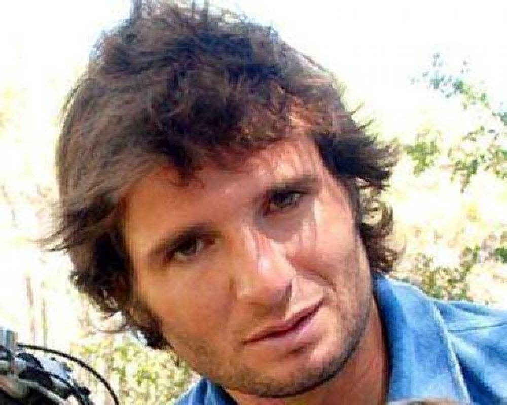 Fue saludado por el Gobernador