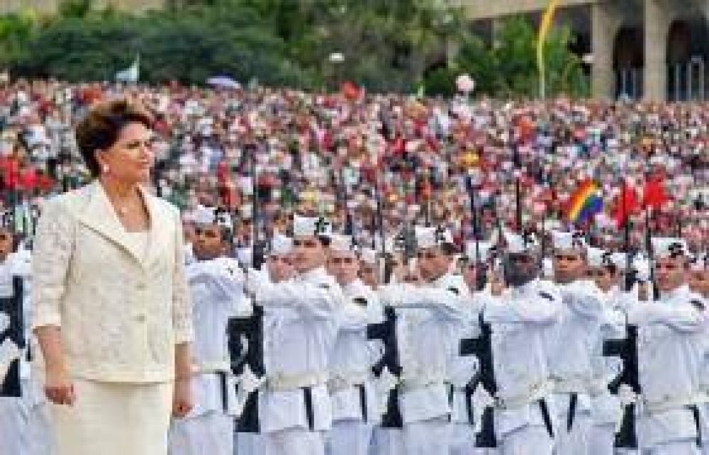 Dilma crear� una comisi�n para investigar cr�menes durante la �ltima dictadura brasile�a