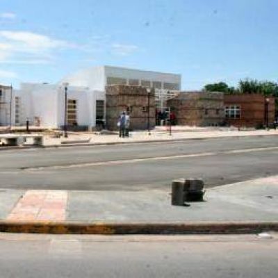 Con respaldo lunista y bederista, Ricardo Quintela dej� inaugurado el Cepar Norte