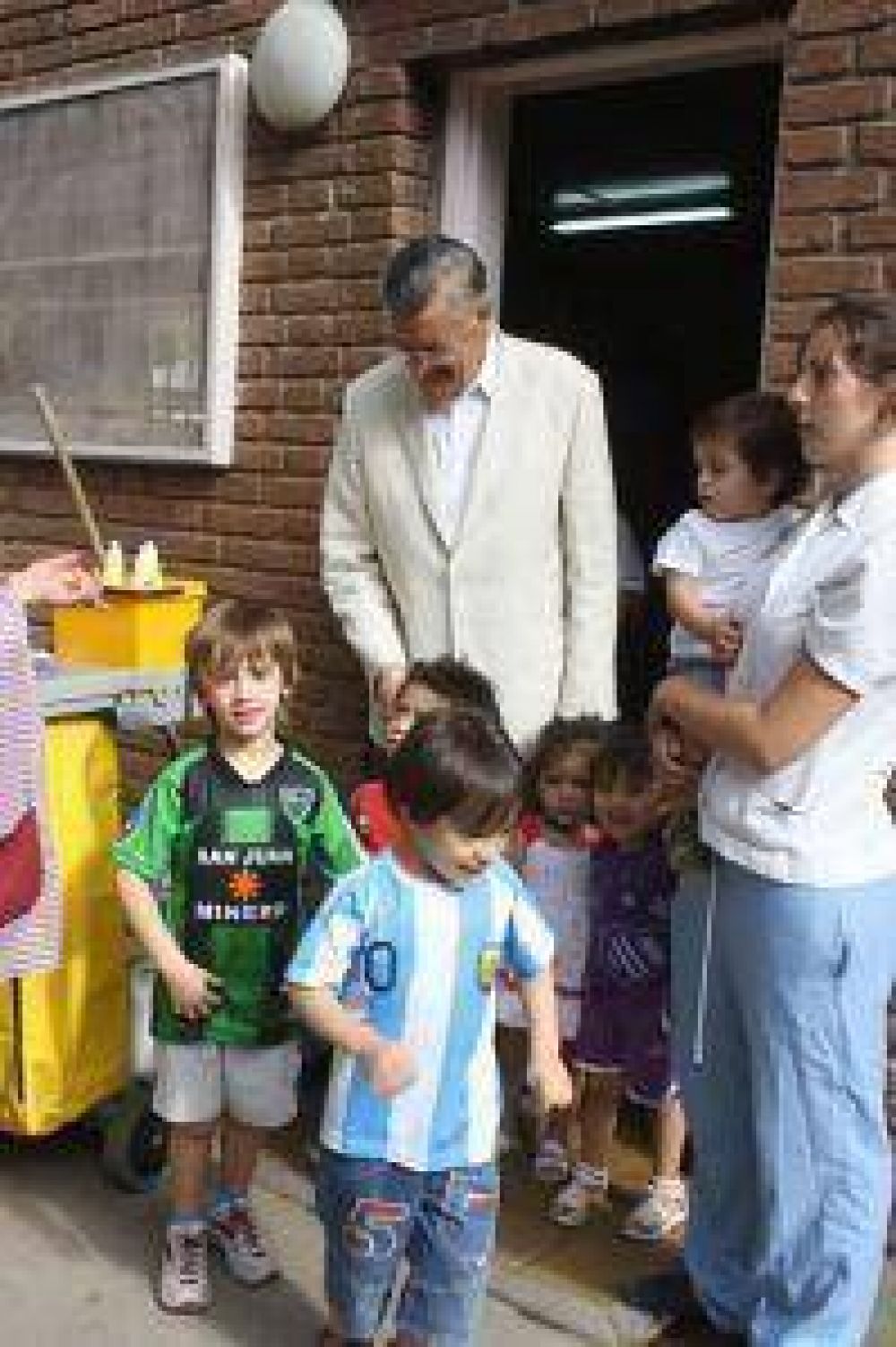 Gioja y Balverdi de visita en el Rawson 
