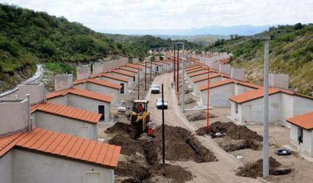 Hay m�s de trescientos interesados que pugnar�n por una de las "400 viviendas"