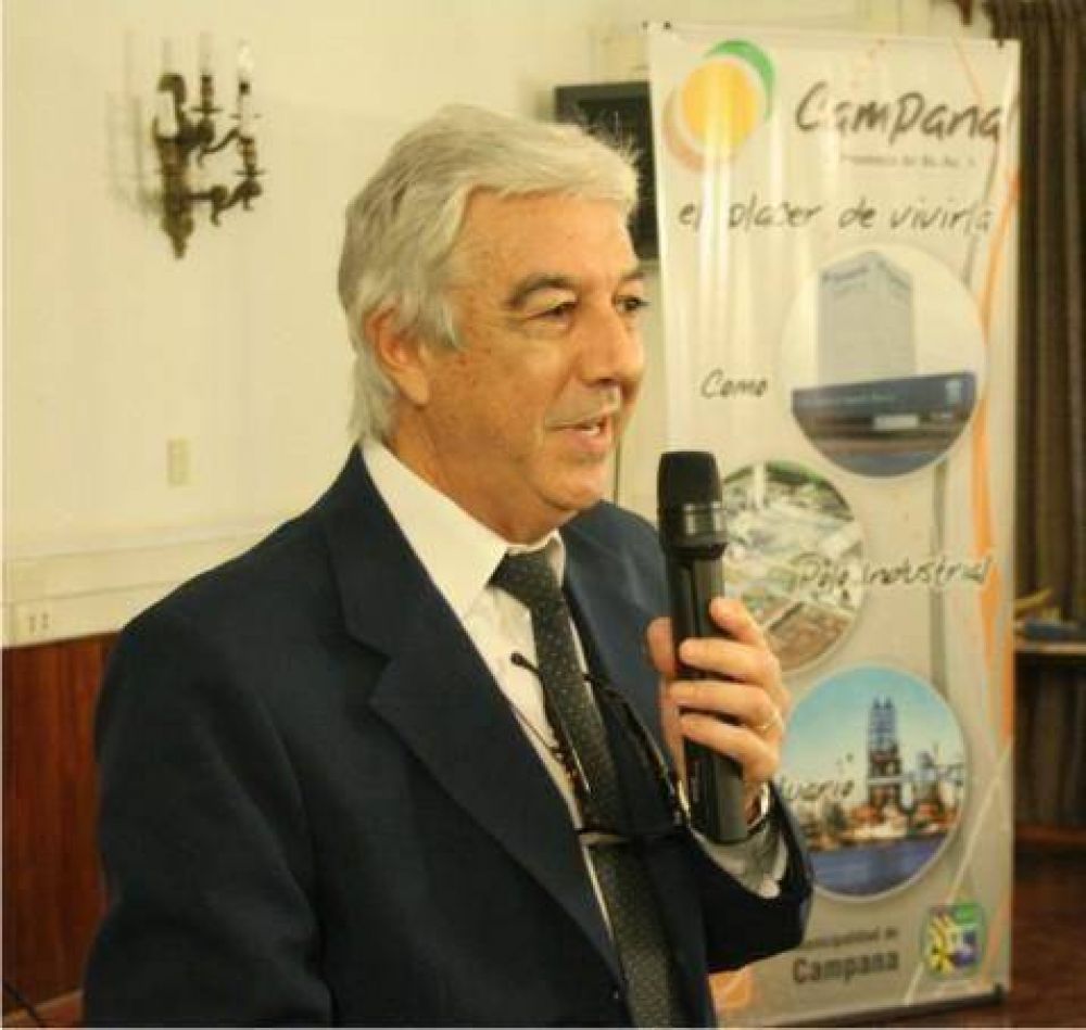 Por la licencia de la Jefa Comunal Stella Giroldi  El Cont. Norberto Jendrulek asumi� como Intendente Interino