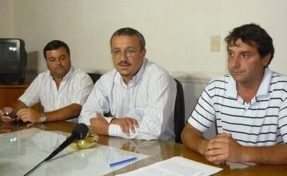  Acuerdo y desmentida: Se normaliz� el transporte p�blico de pasajeros