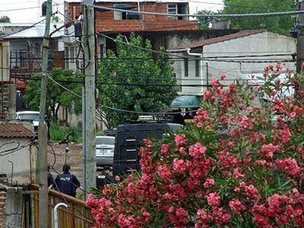 OCURRI� EN UNA CASA DE MACHADO AL 200 Tras tres horas de tensi�n, termin� la toma de rehenes en Lomas