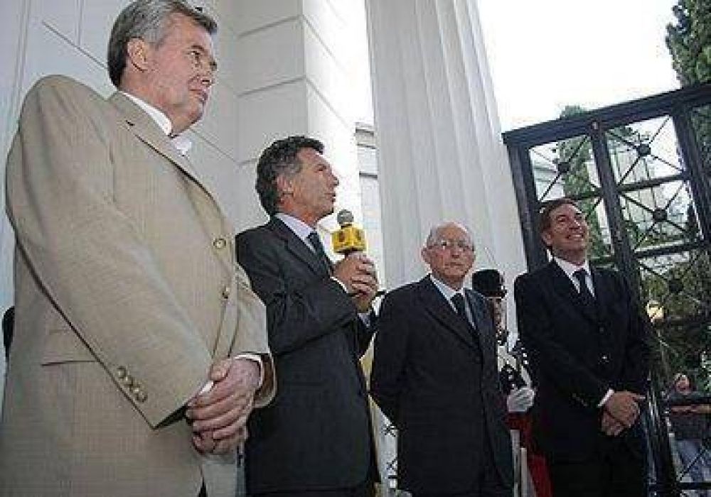 Macri inaugur� obras de restauraci�n del cementerio de la Recoleta