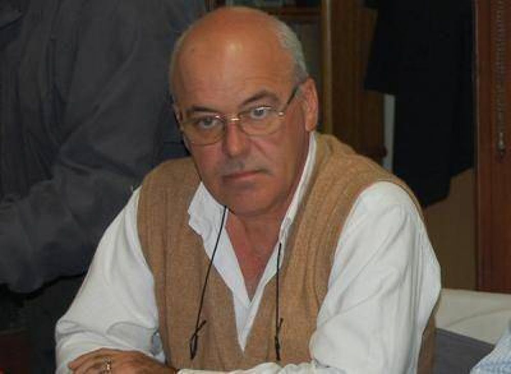 Ferrigno: "No hay ninguna raz�n para que la elecci�n sexual le impida hacer las pr�cticas en una escuela"
