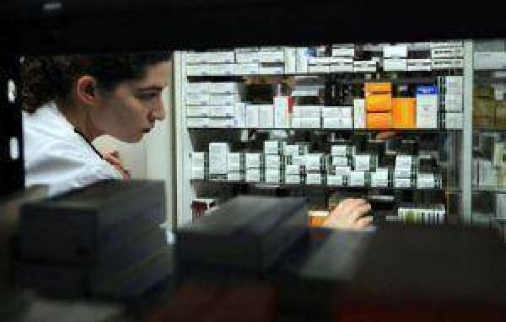 Farmacias locales se suman a la pelea por los descuentos de las prepagas