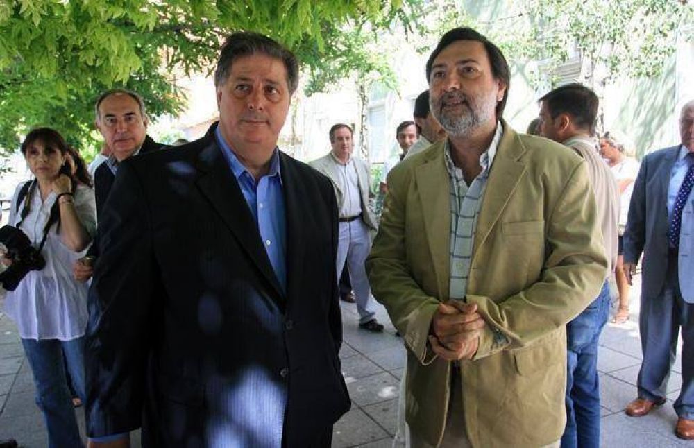 Por prestaciones privadas o p�blicas, las obras sociales pagar�an mismos aranceles