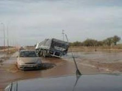 Trabajos en alcantarillas y puentes de la Ruta 35 por el temporal 