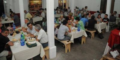 Jos� Luis Salom�n particip� de una cena con un centenar de saladillenses 