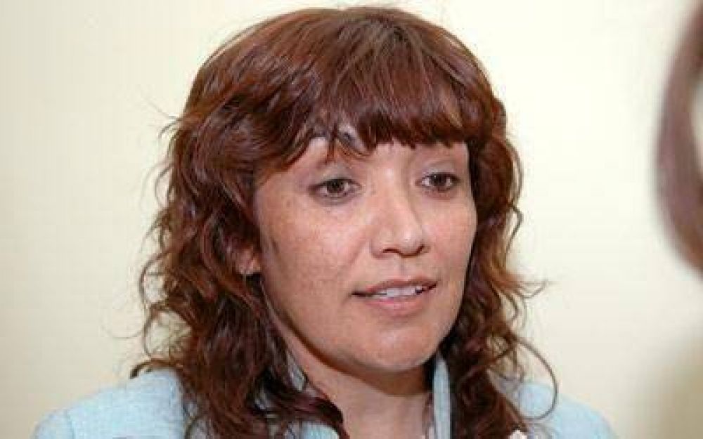 Comenzaron a reglamentar la ley de educaci�n