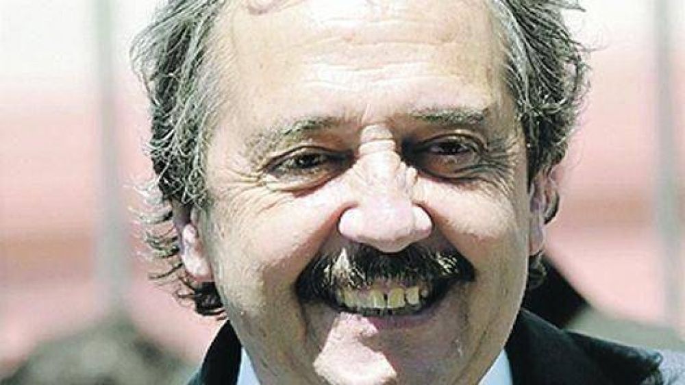 Alfons�n, molesto con el lanzamiento de Sanz: �Me lo podr�a haber dicho personalmente".