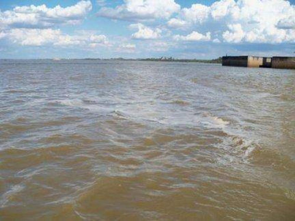 Apareci� otra mancha en el R�o Uruguay y las miradas apuntan a Botnia