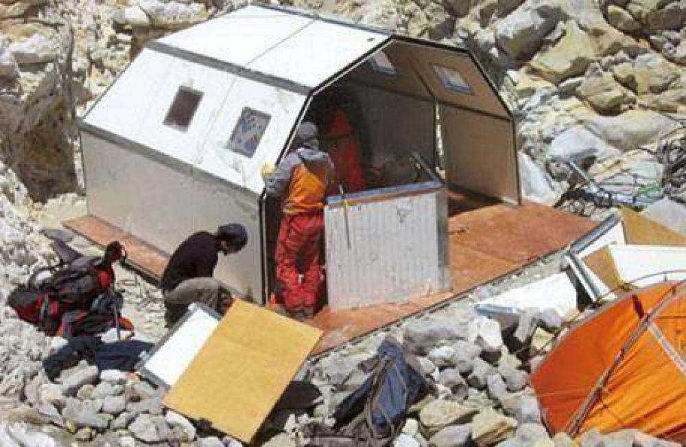 Inauguraron un refugio para emergencias en el Aconcagua ubicado a 6.000 metros de altura