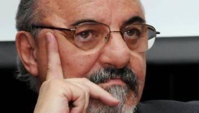 Tomada pide a CGT y UIA priorizar intereses comunes