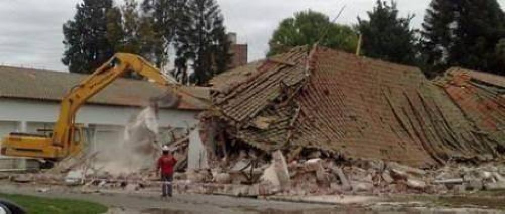 Pol�mica en C�rdoba por la demolici�n de la Gobernaci�n
