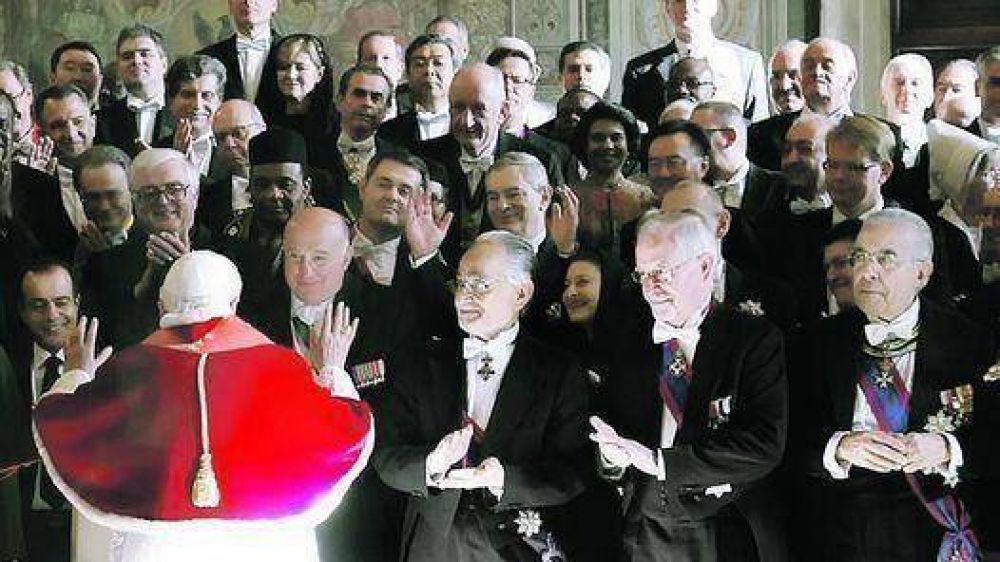 Ante embajadores, el Papa lanz� un dur�simo discurso contra Occidente