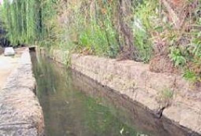 Proh�ben el uso del canal como balneario y ya se gener� pol�mica