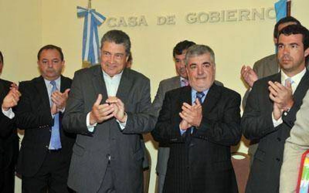Das Neves retom� sus funciones