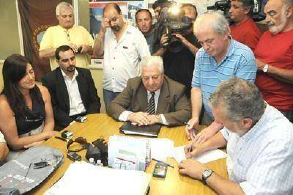 Acuerdo salarial puso fin al conflicto entre guardavidas y empresarios de balnearios