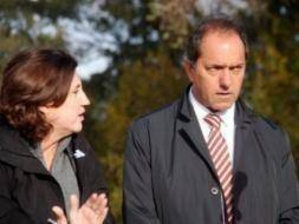 Luj�n: Duras cr�ticas de Rosso a Scioli por certificado de aptitud ambiental a Curtarsa