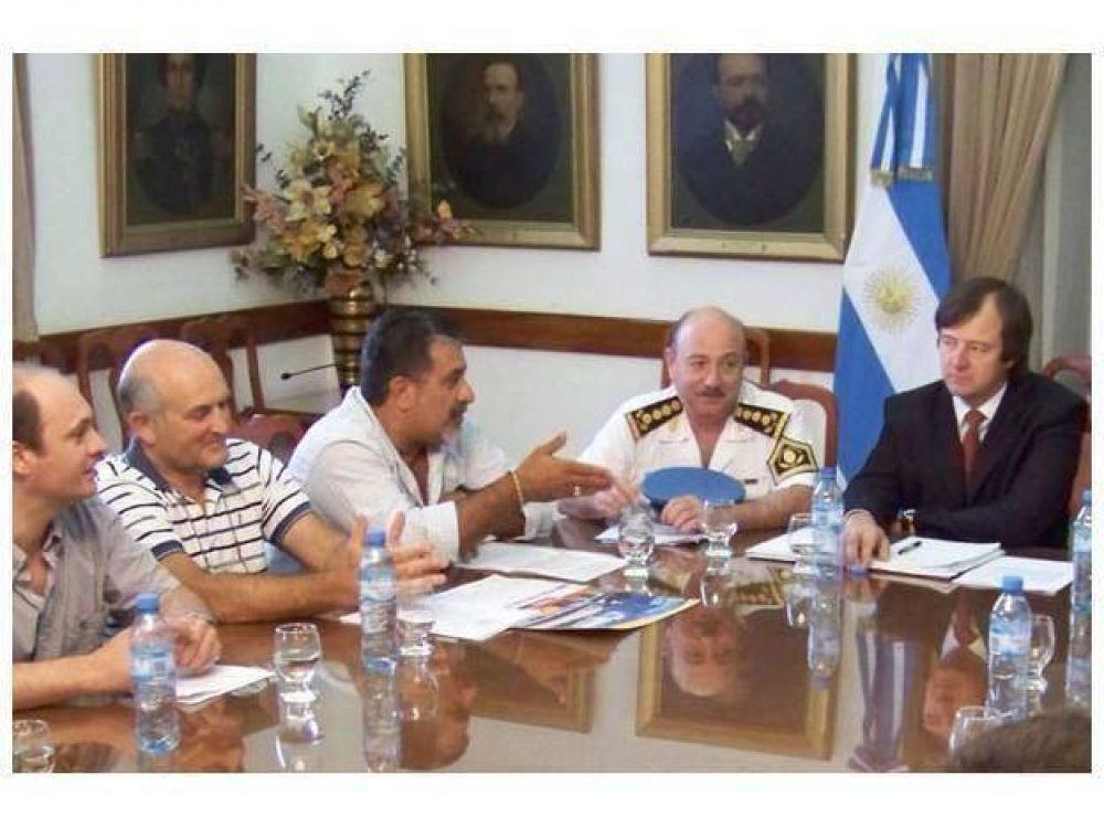 El gobierno acompa�ar� el reclamo en contra de la veda a la circulaci�n de camiones