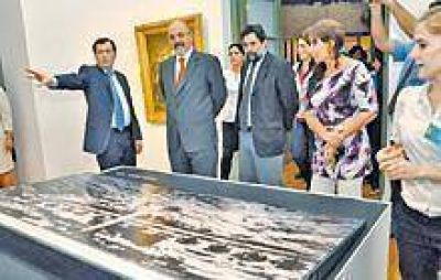 Tomada le pidi� a Zamora visitar el CCB 