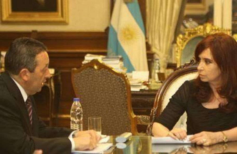 Jaque anunci� el llamado a licitaci�n para la construcci�n de la presa Portezuelo del Viento