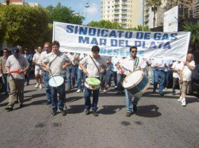 Jornada de movilizaci�n y de paro de trabajadores de Camuzzi Gas Pampeana