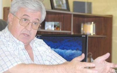 Peralta traslada la campa�a radical a suelo cordillerano