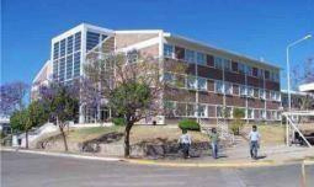 La UNLaR dio a conocer las carreras que brindan sus sedes del interior