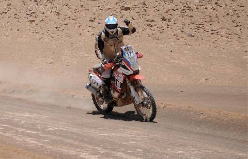 ETAPA 11 DE DAKAR Entre los mejores argentinos, "Paco" G�mez termin� la etapa