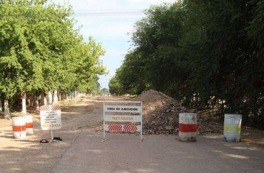 Alivio de pobladores: Comenzaron los trabajos en el camino a Ireneo Portela