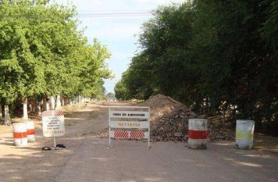 Alivio de pobladores: Comenzaron los trabajos en el camino a Ireneo Portela