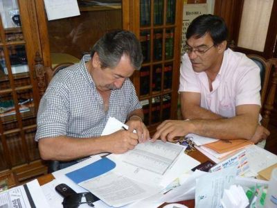 SAN PEDRO FIRM� UN CONVENIO QUE LE PERMITE DEVOLVER LAS RETENCIONES DEL TRIGO