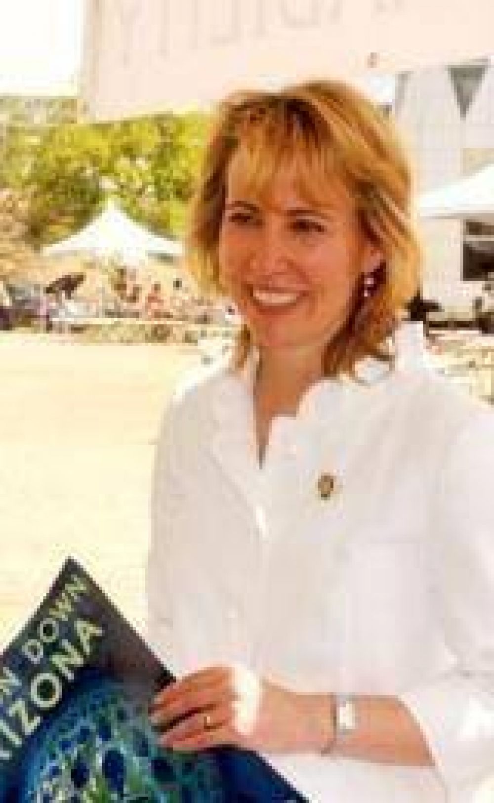 Califican de "milagrosa" la recuperaci�n de la congresista baleada en Tucson